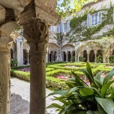 Cosy Avec Privatif En Provence Entre Arles Nimes Et Avignon *