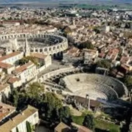 아파트 Cosy Avec Privatif En Provence Entre Arles Nimes Et Avignon *